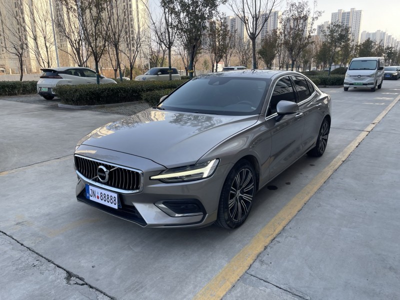 济宁21年沃尔沃S902