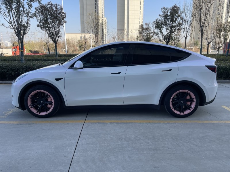 济宁21年特斯拉MODEL 37