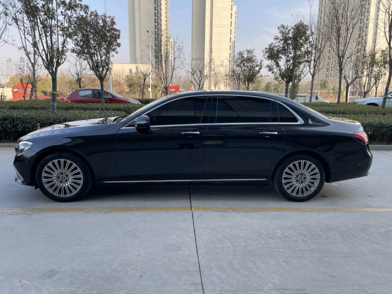 济宁20年奔驰E8