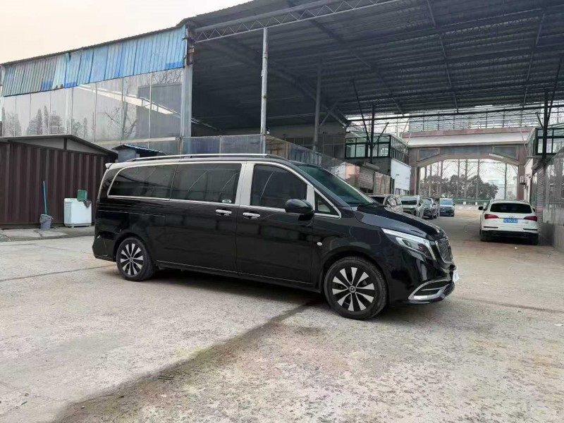 徐州22年奔驰威霆3