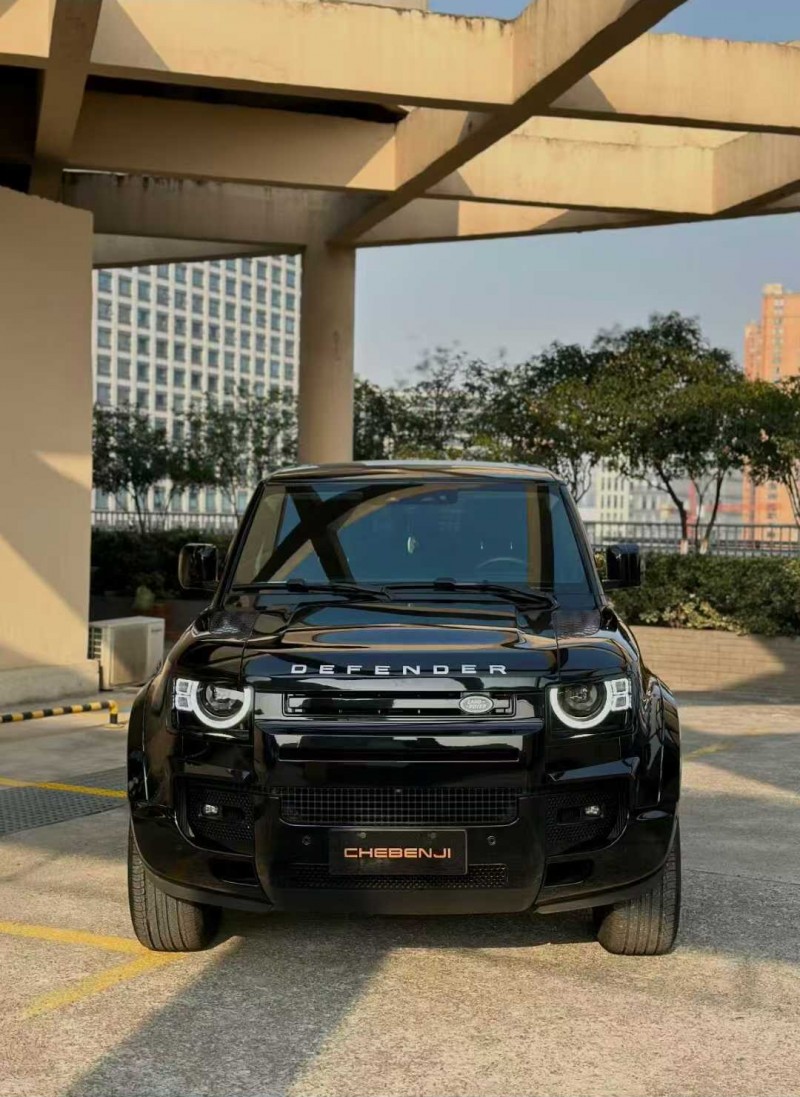 商丘23年路虎卫士1