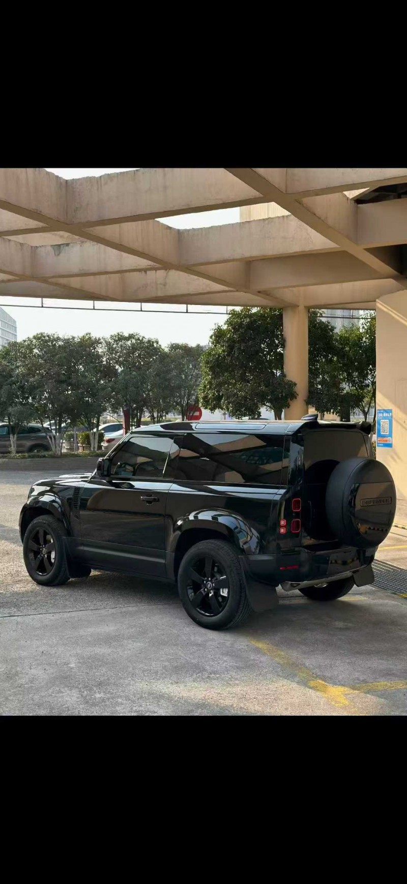 商丘23年路虎卫士2