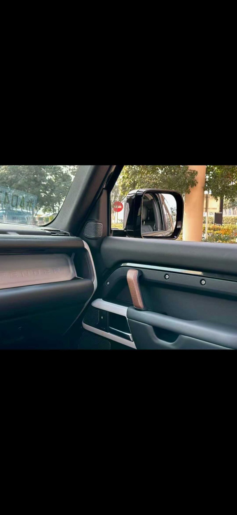 商丘23年路虎卫士8