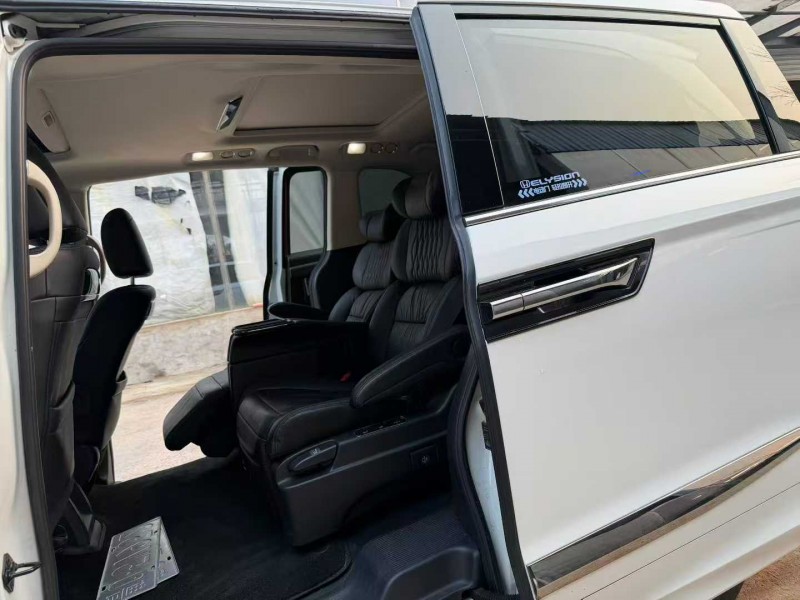 徐州23年本田艾力绅8