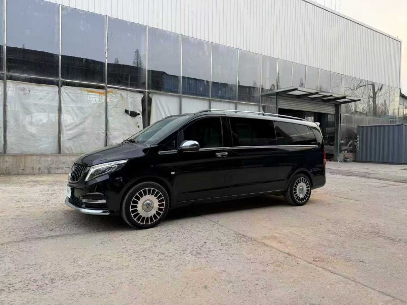 徐州19年奔驰威霆2