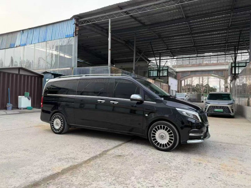 徐州19年奔驰威霆3