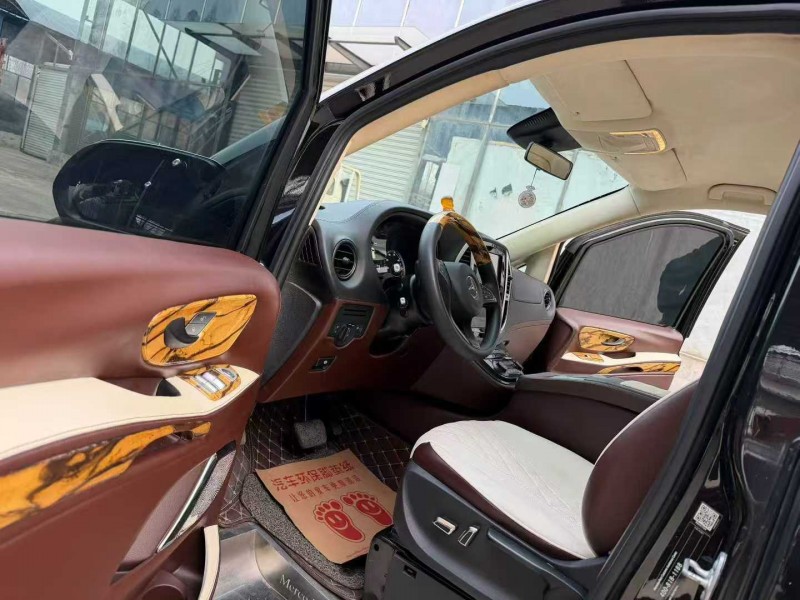 徐州19年奔驰威霆4