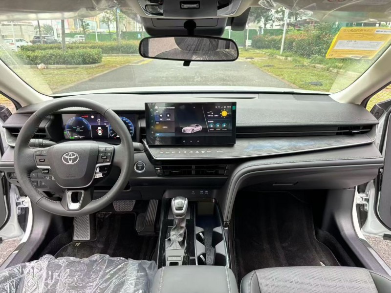 襄阳25年丰田凯美瑞7