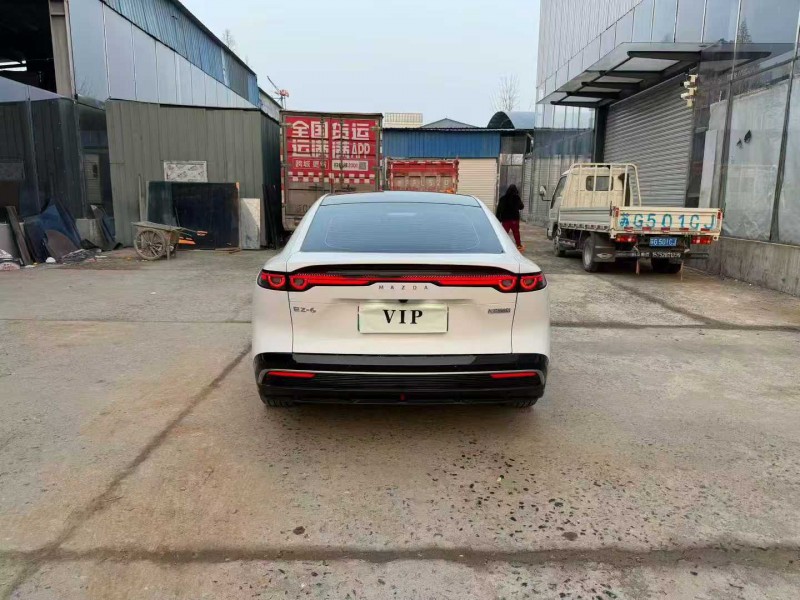 徐州25年马自达EZ69