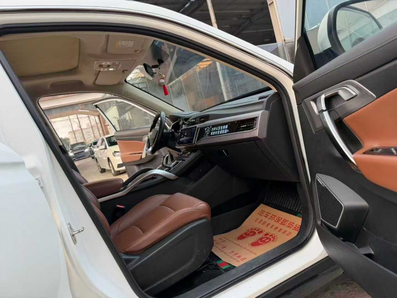 徐州21年吉利博越6