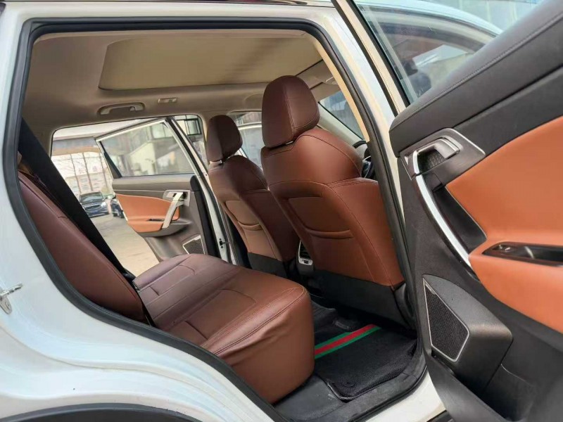 徐州21年吉利博越7