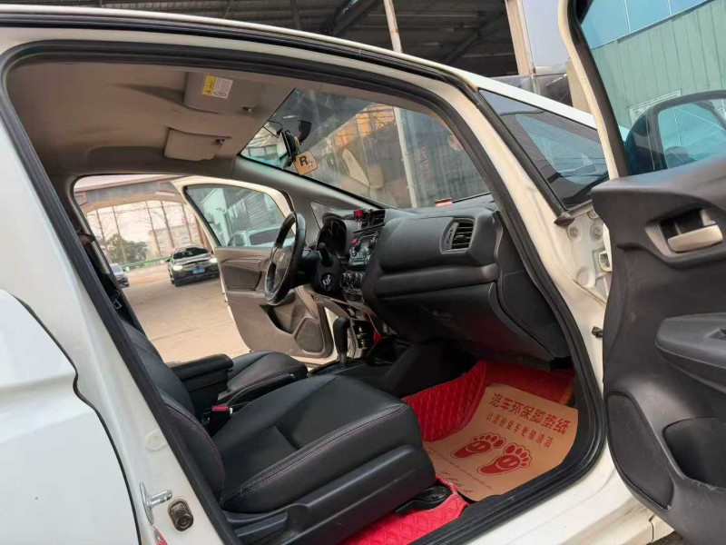 徐州17年本田飞度6