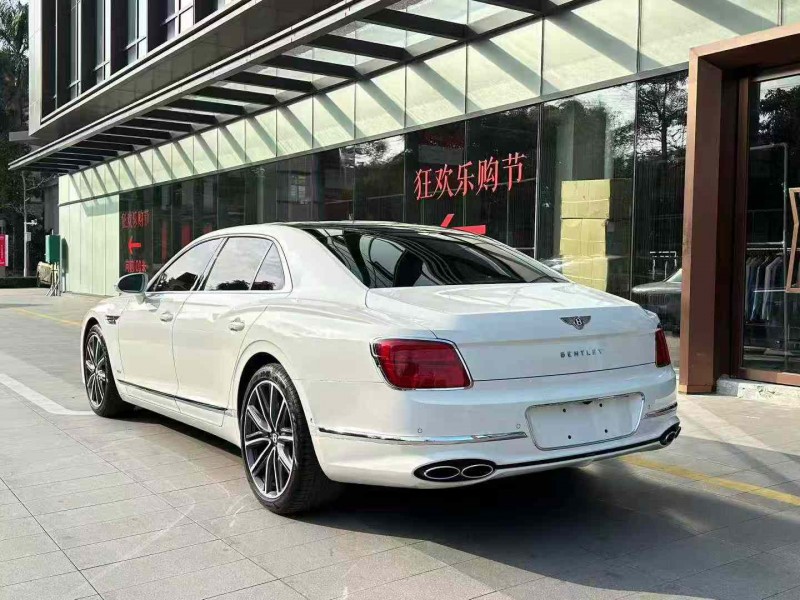 深圳22年宾利飞驰7