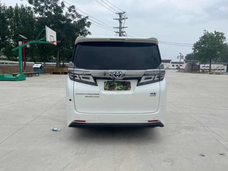 徐州22年丰田威尔法9