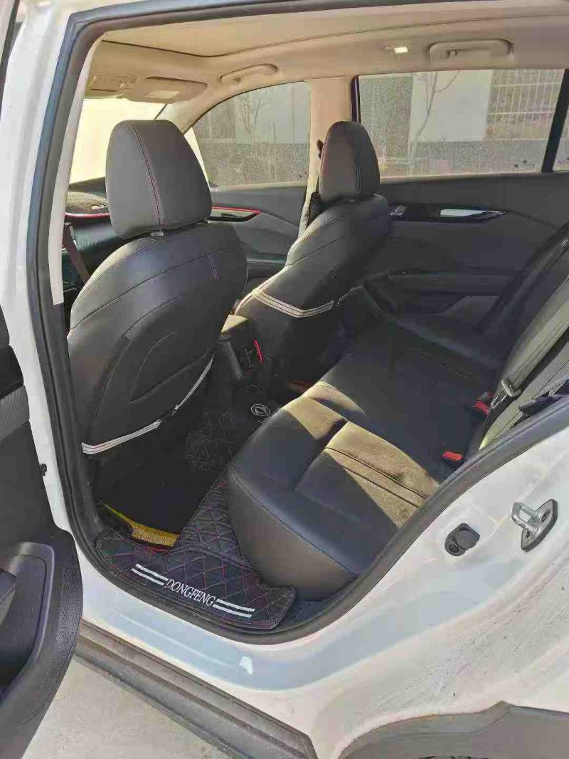 临沂22年东风奕炫5