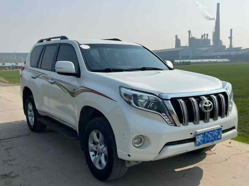 临沂13年丰田普拉多3