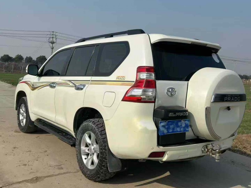 临沂13年丰田普拉多8