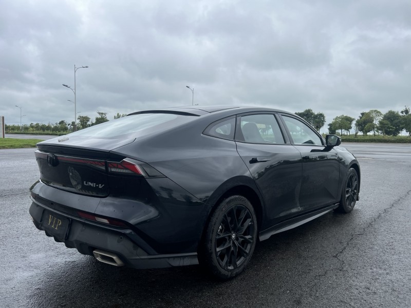 盐城24年长安汽车UNI8