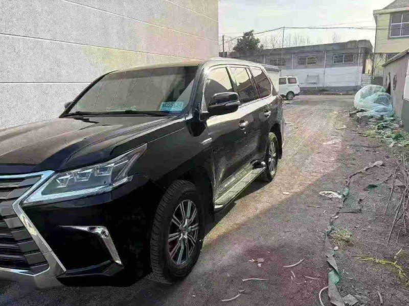 临沂12年雷克萨斯LX2