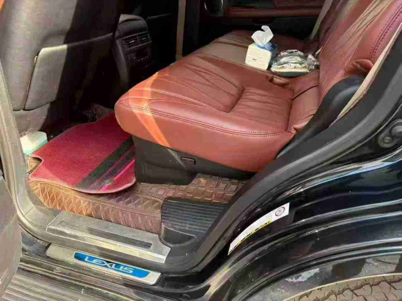 临沂12年雷克萨斯LX4