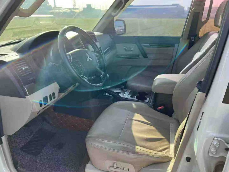 临沂20年三菱帕杰罗4