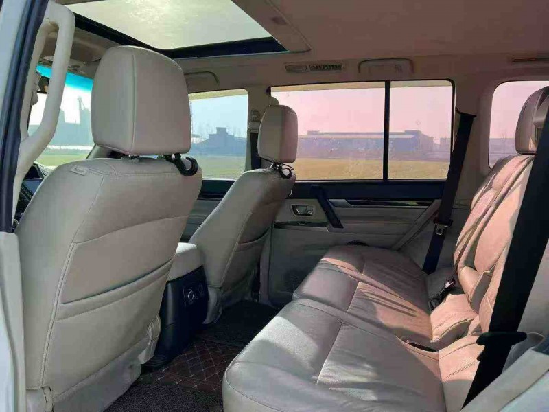 临沂20年三菱帕杰罗5