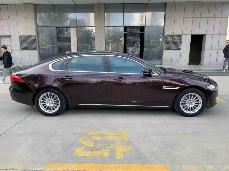 济宁18年捷豹XFL8