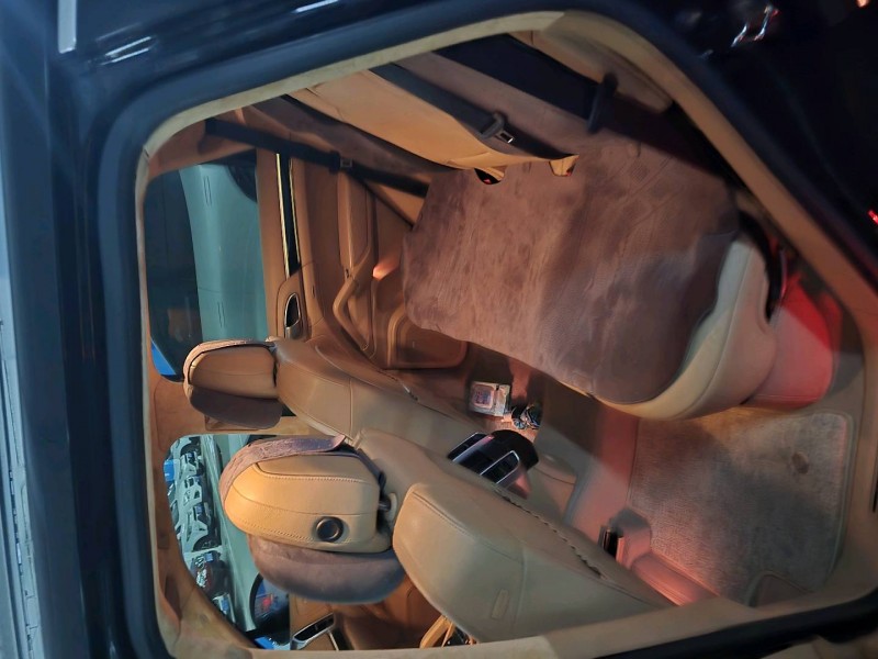 沈阳14年保时捷卡宴3