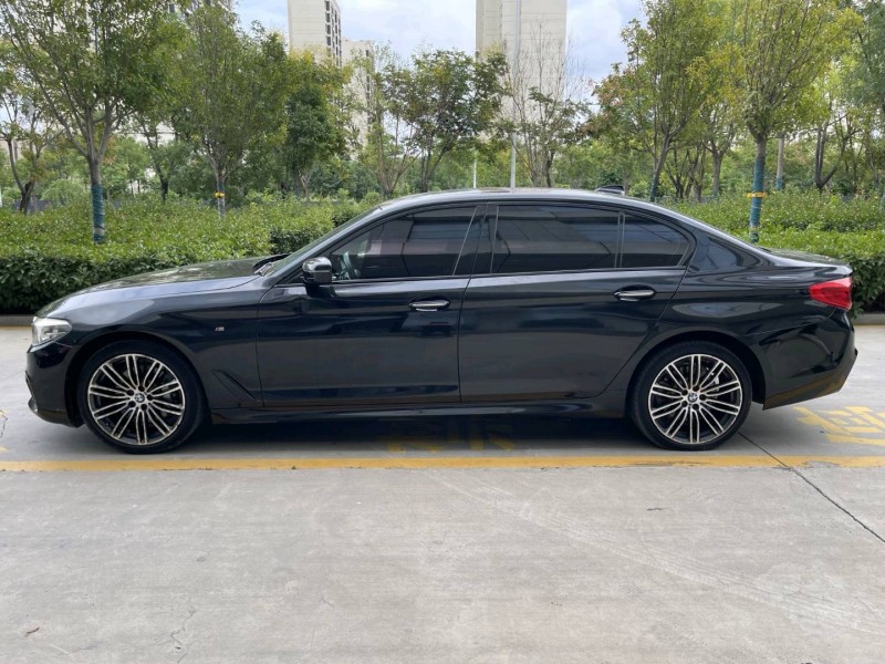 济宁18年宝马5系4