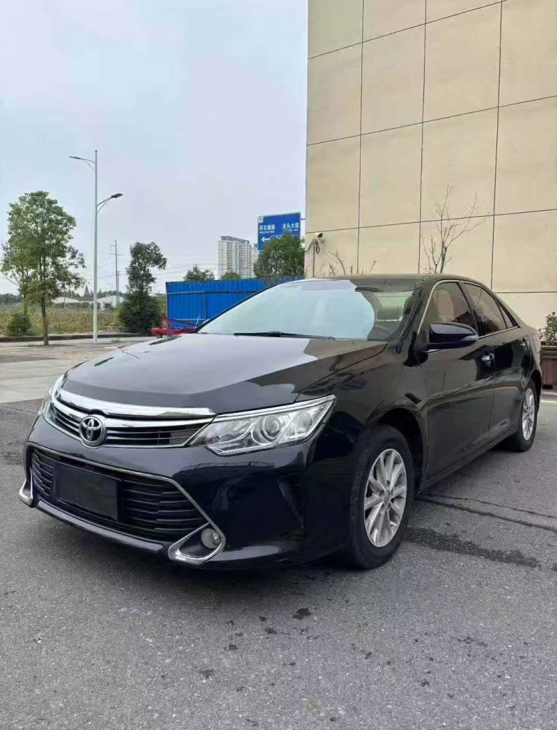 襄阳18年丰田凯美瑞2