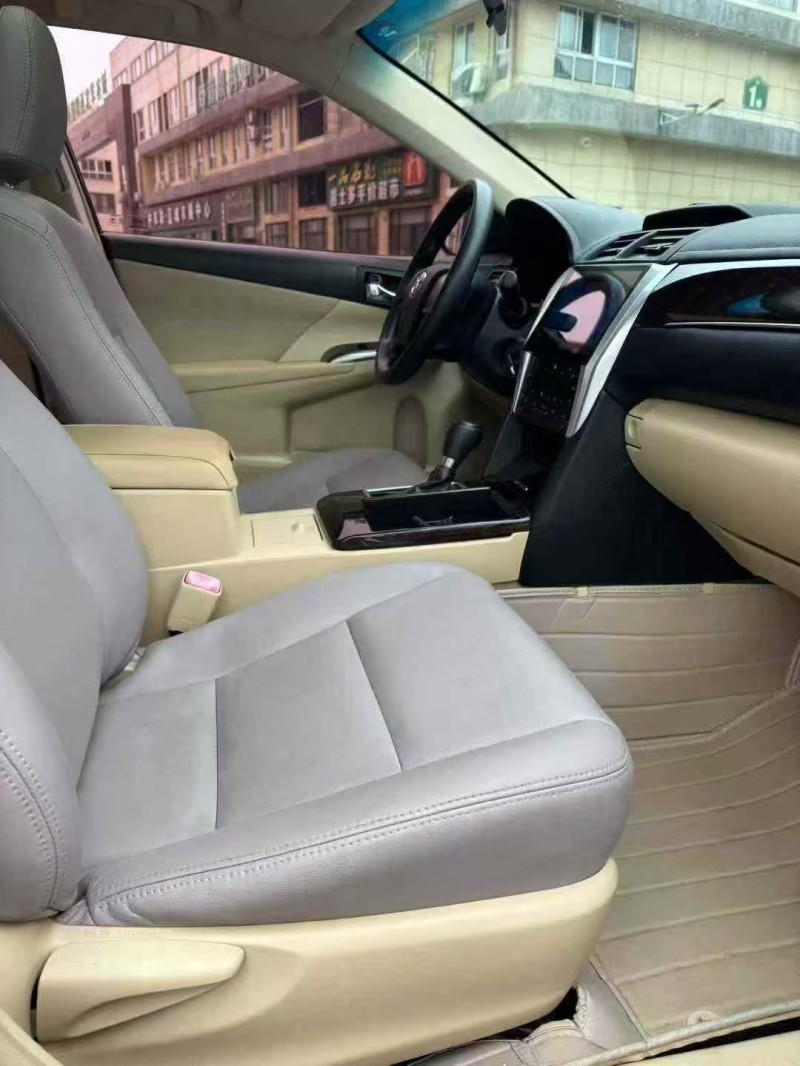 襄阳18年丰田凯美瑞8