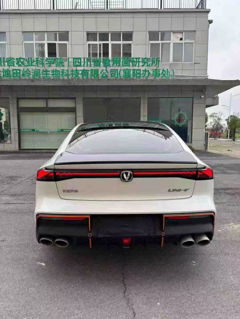 襄阳23年长安汽车UNI9