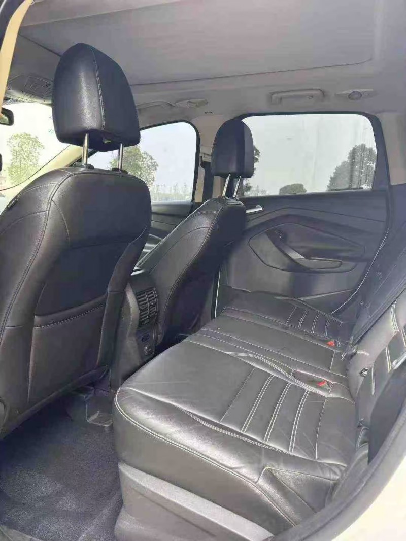 襄阳17年福特翼虎5