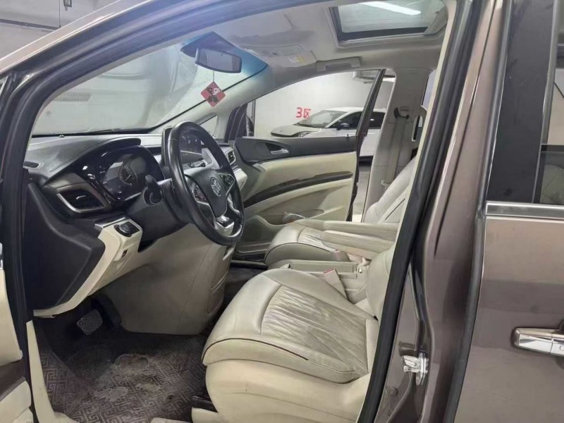 成都22年别克GL85