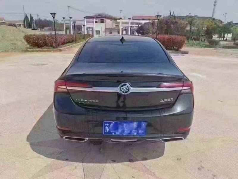 淮安22年别克君越9