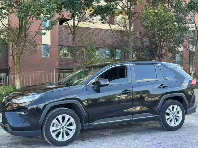 保山22年丰田威兰达2