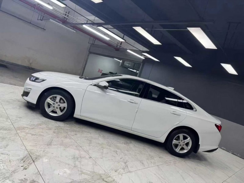 成都19年雪佛兰迈锐宝5