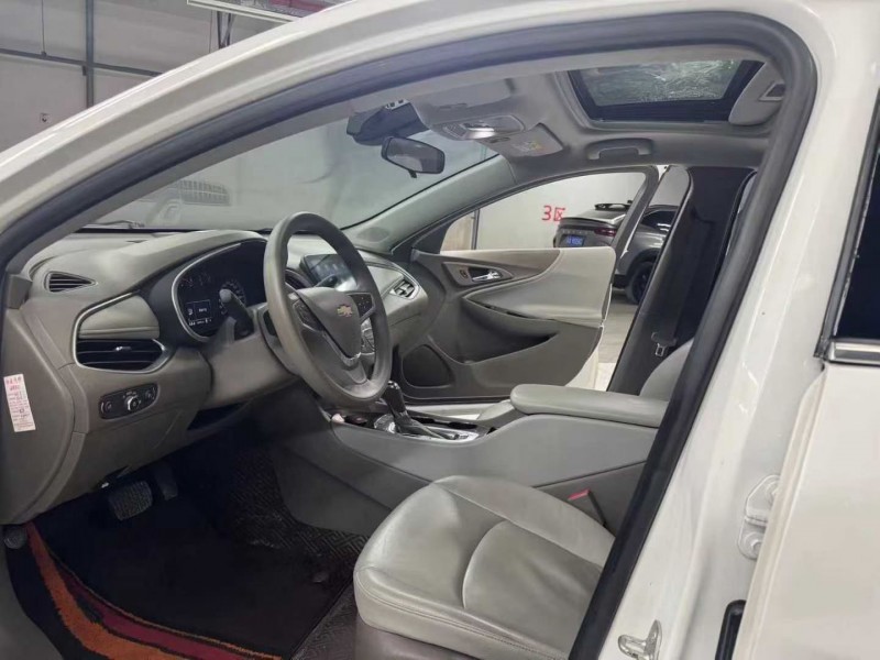 成都19年雪佛兰迈锐宝7