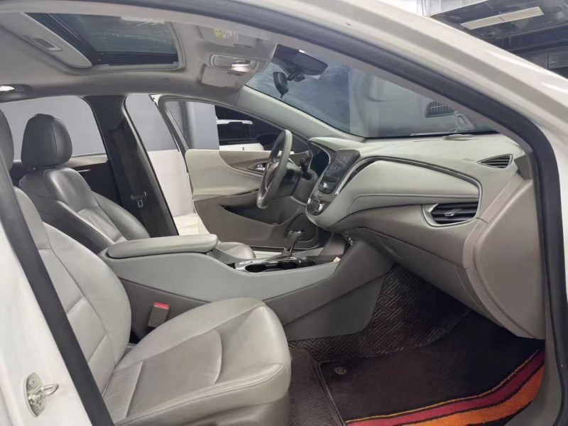 成都19年雪佛兰迈锐宝8