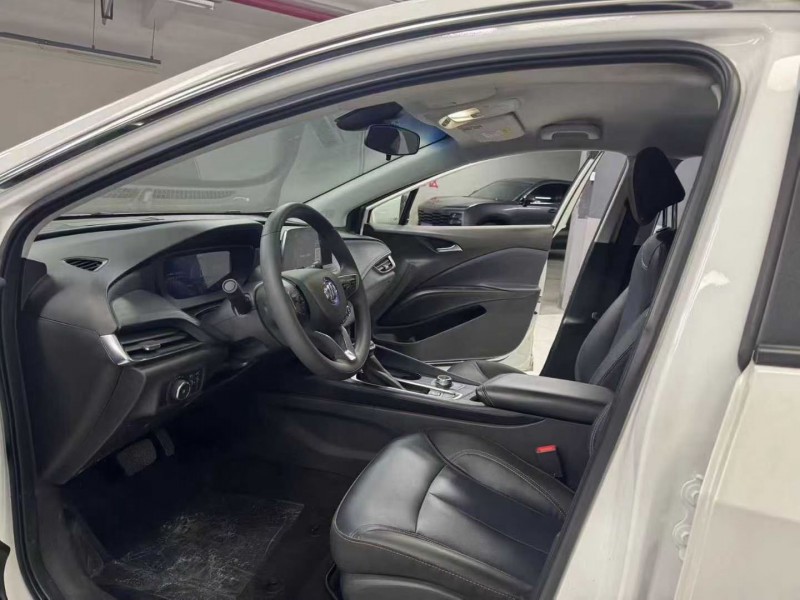 成都24年别克微蓝4