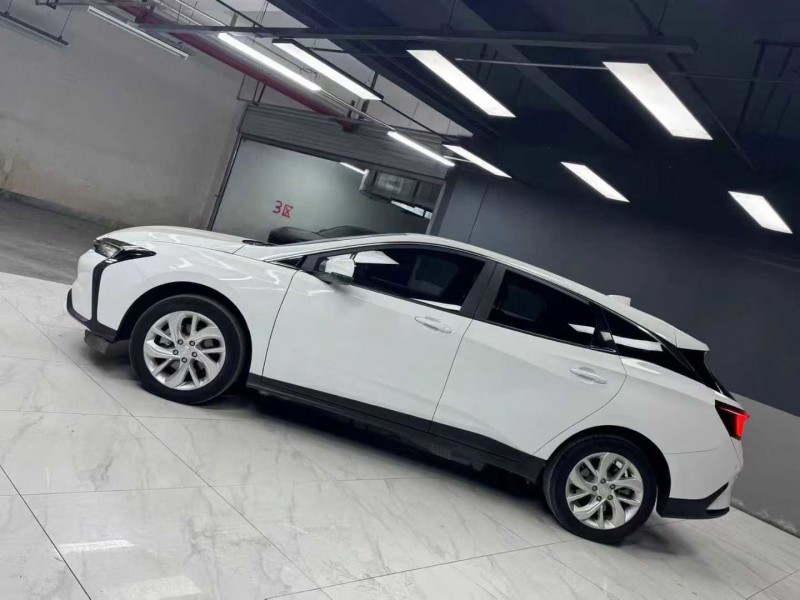 成都24年别克微蓝7