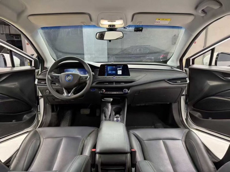 成都24年别克微蓝9