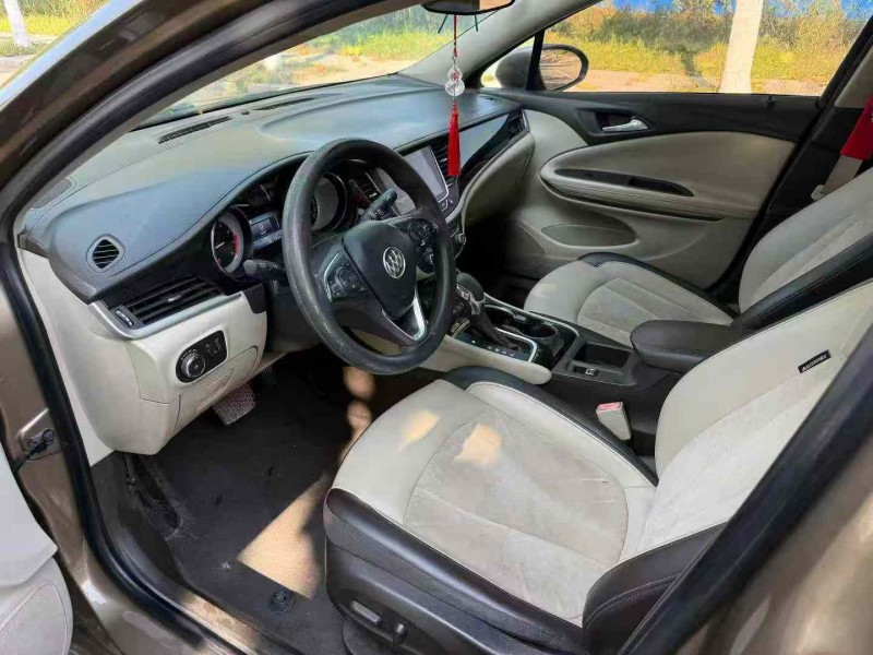 徐州16年别克威朗6