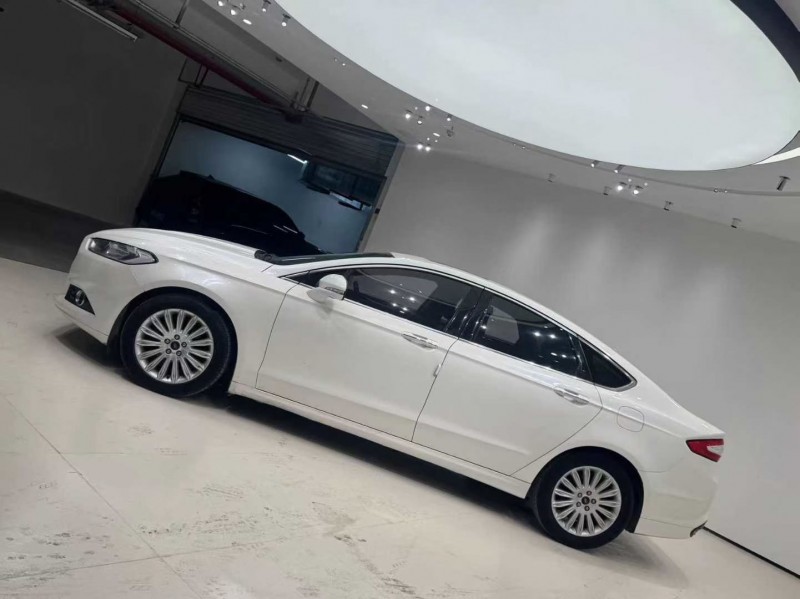 成都16年福特蒙迪欧3