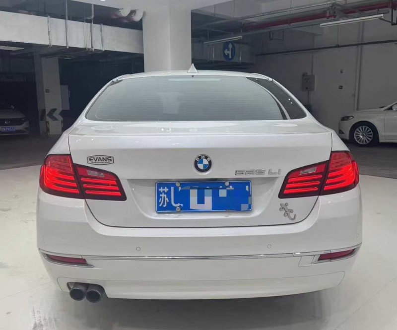 成都15年宝马5系6