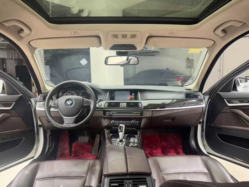 成都15年宝马5系7