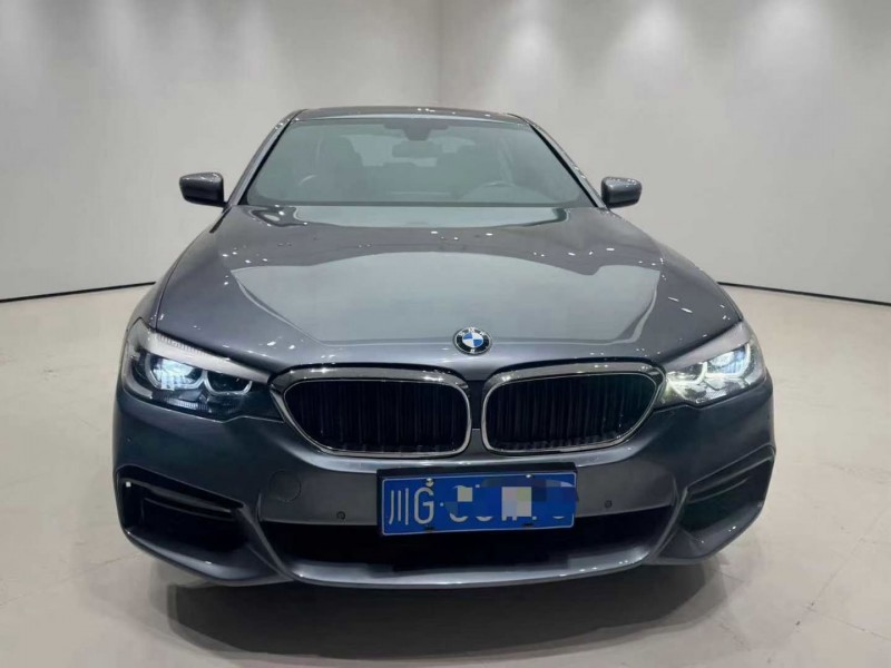 成都18年宝马5系1