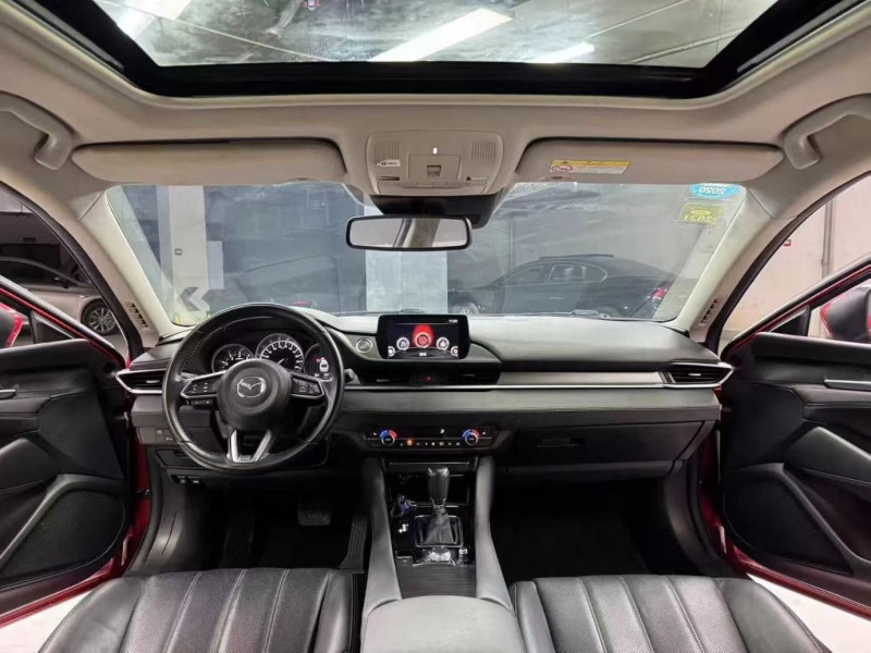 成都19年马自达阿特兹8