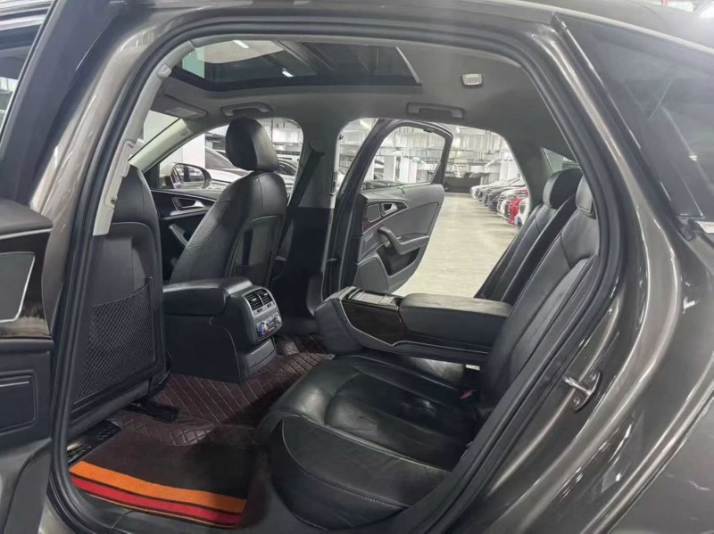 成都16年奥迪A6L8