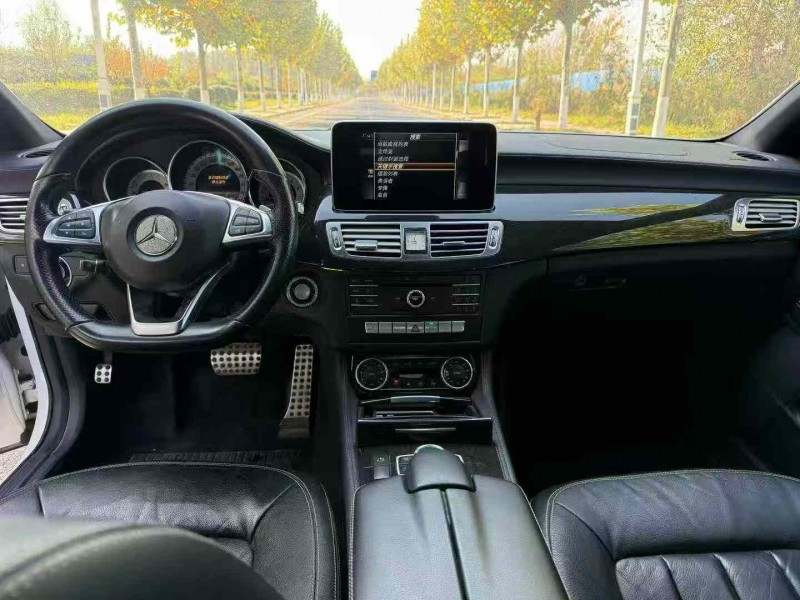 徐州17年奔驰CLS8